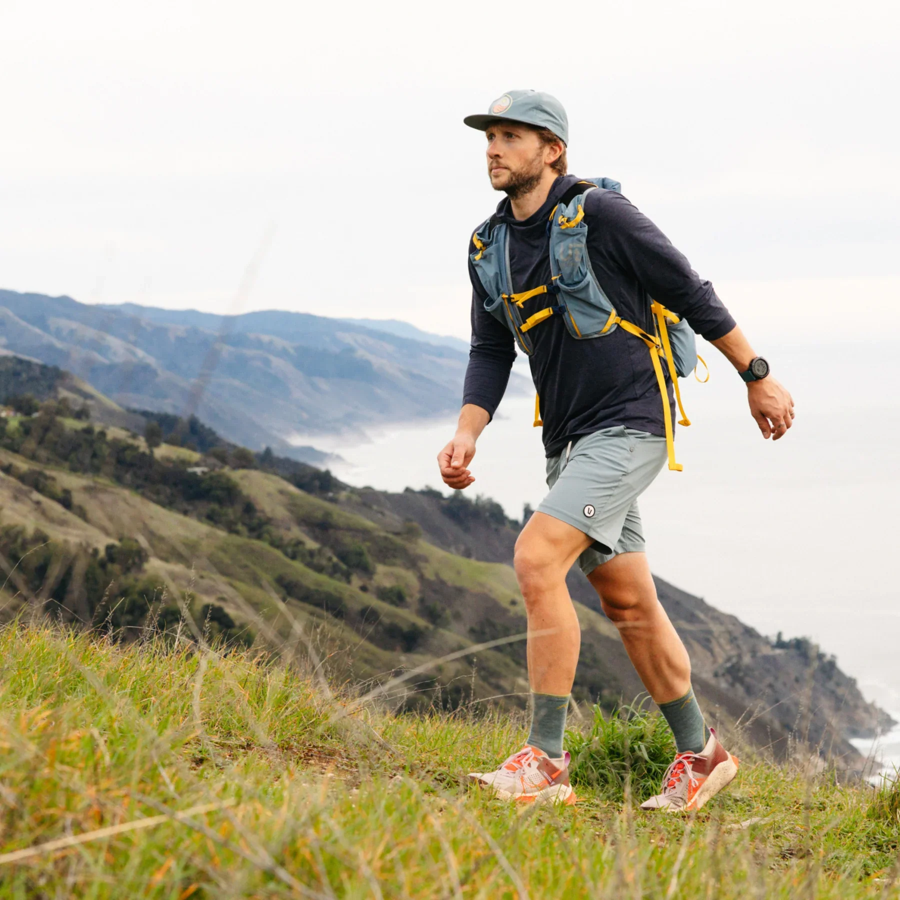 Darn Tough Light Hiker Micro Crew Lightweight with Cushion Socks - Image 16