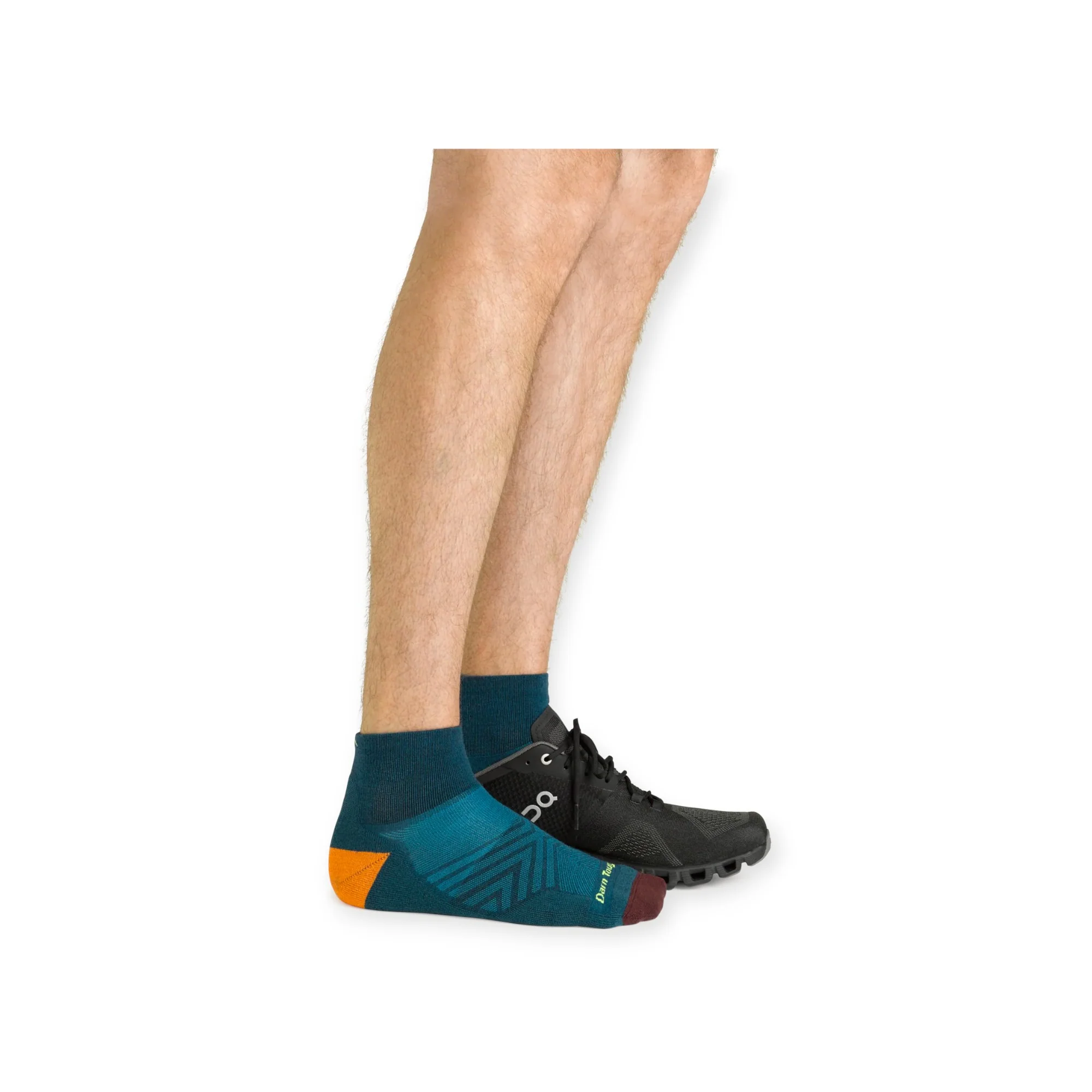 Darn Tough Men's Quarter Ultra Lightweight with Cushion Running Socks - Image 3