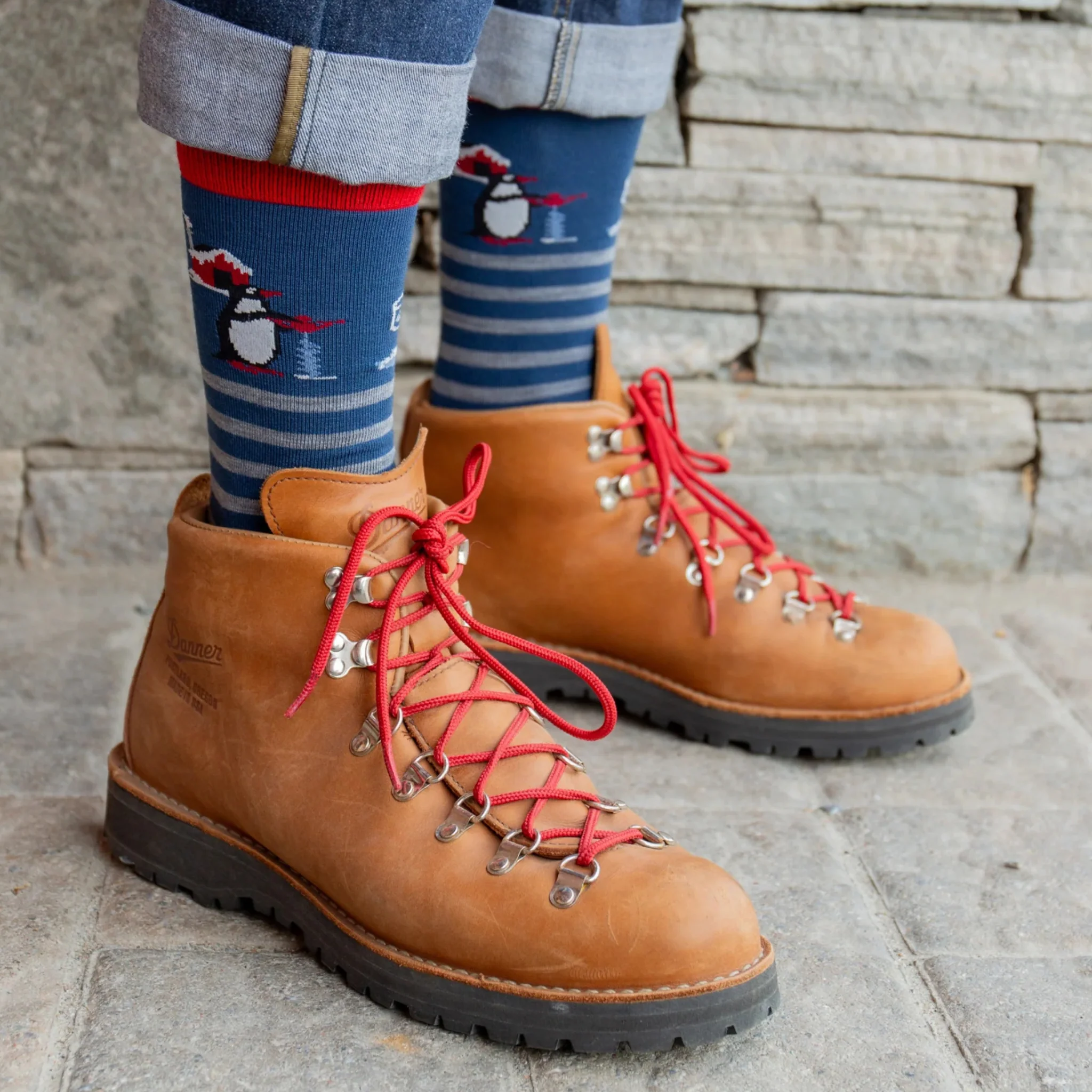 Darn Tough Men's Wild Life Crew Lightweight with Cushion Socks - Image 6