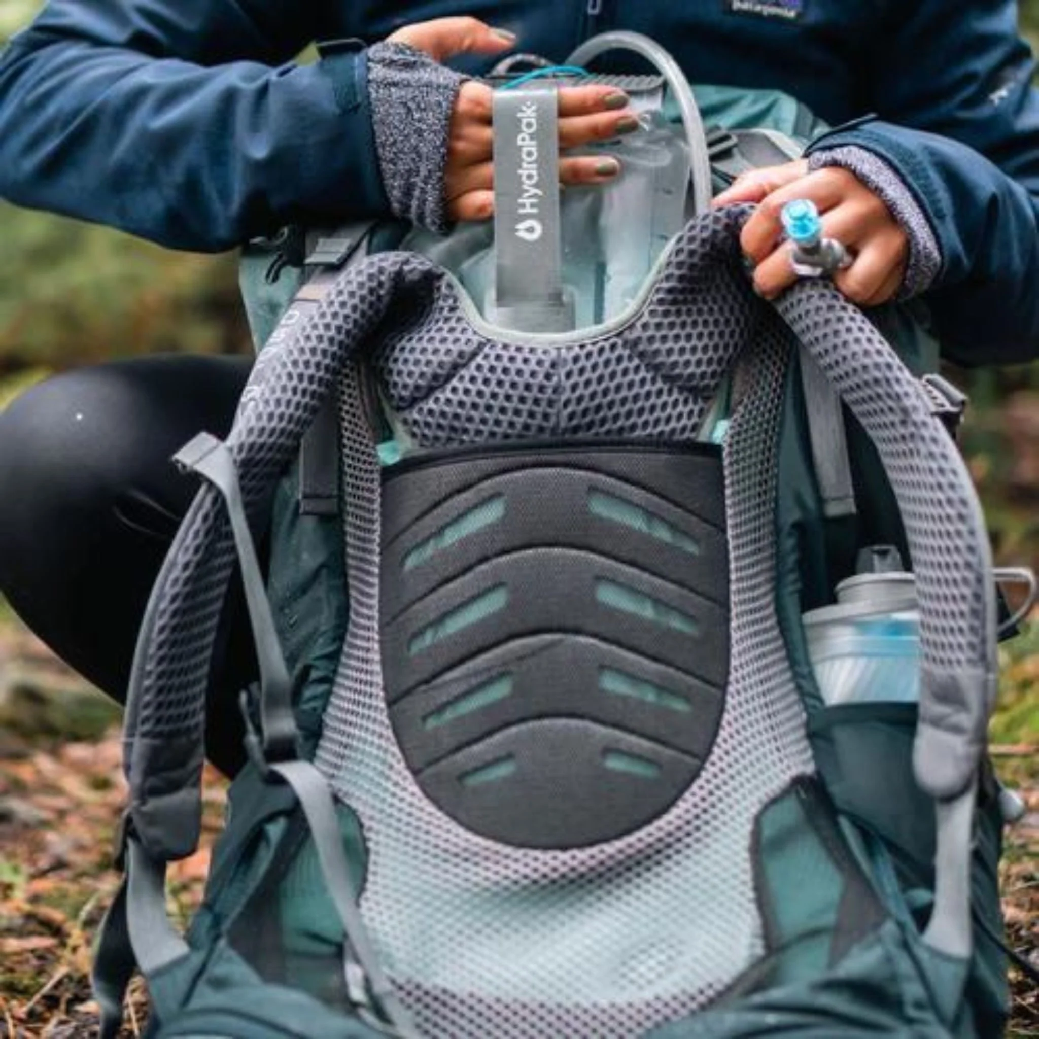 HydraPak Contour Hydration Reservoir - Image 10