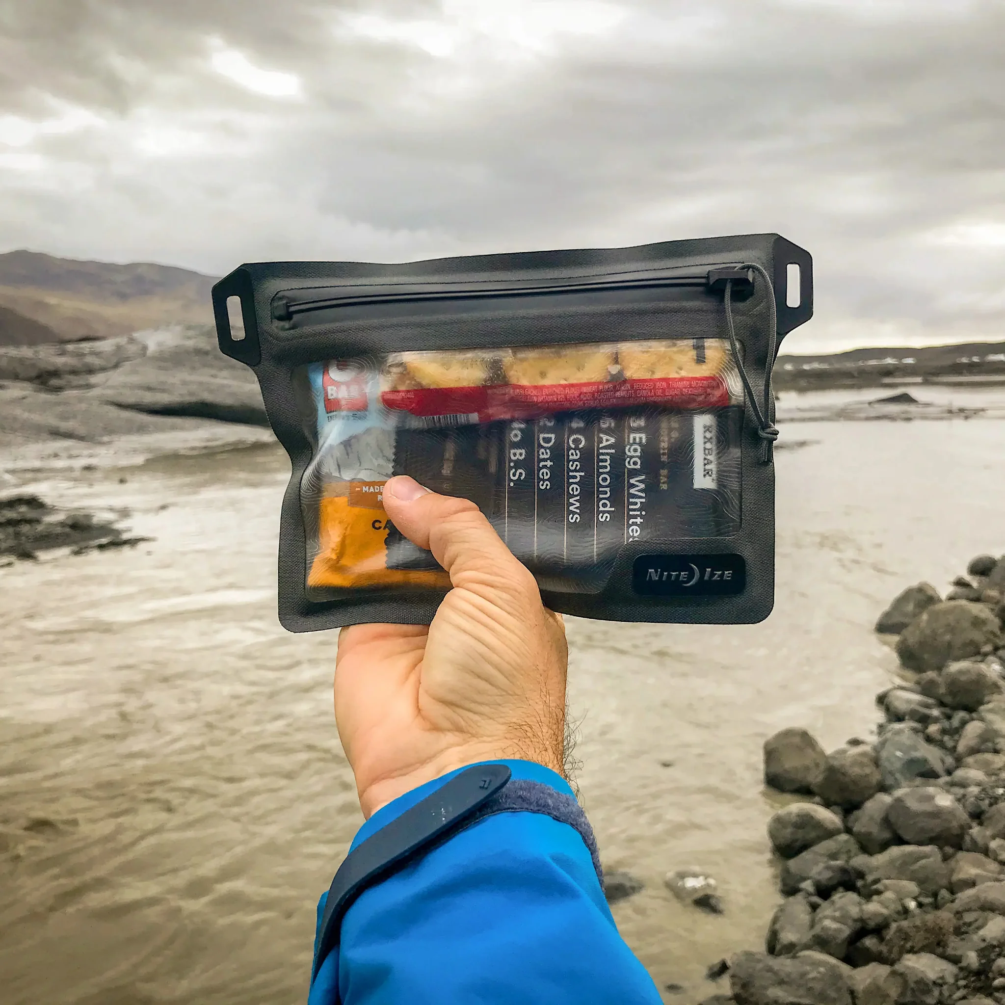 Nite Ize RunOff Waterproof Pocket - Image 11