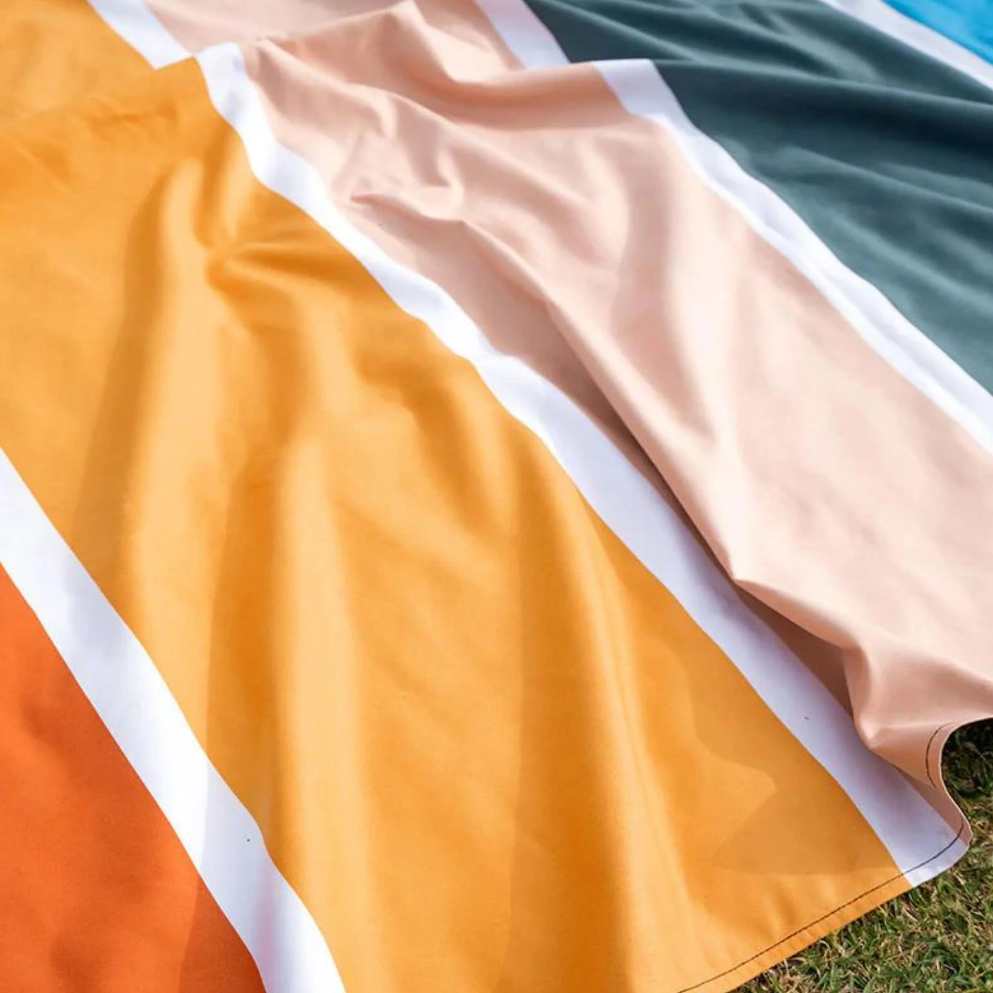 Nomadix Festival Blanket - Image 13